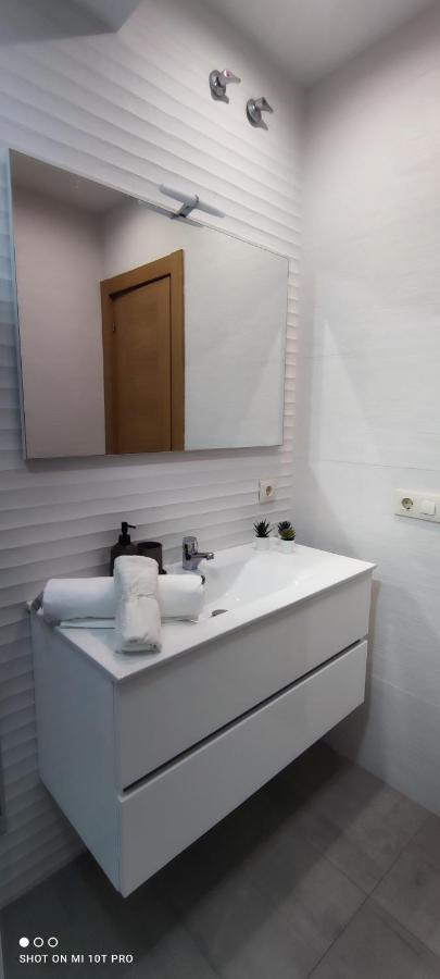 Апартаменти Apartamento En Pleno Casco Historico De Віго Екстер'єр фото